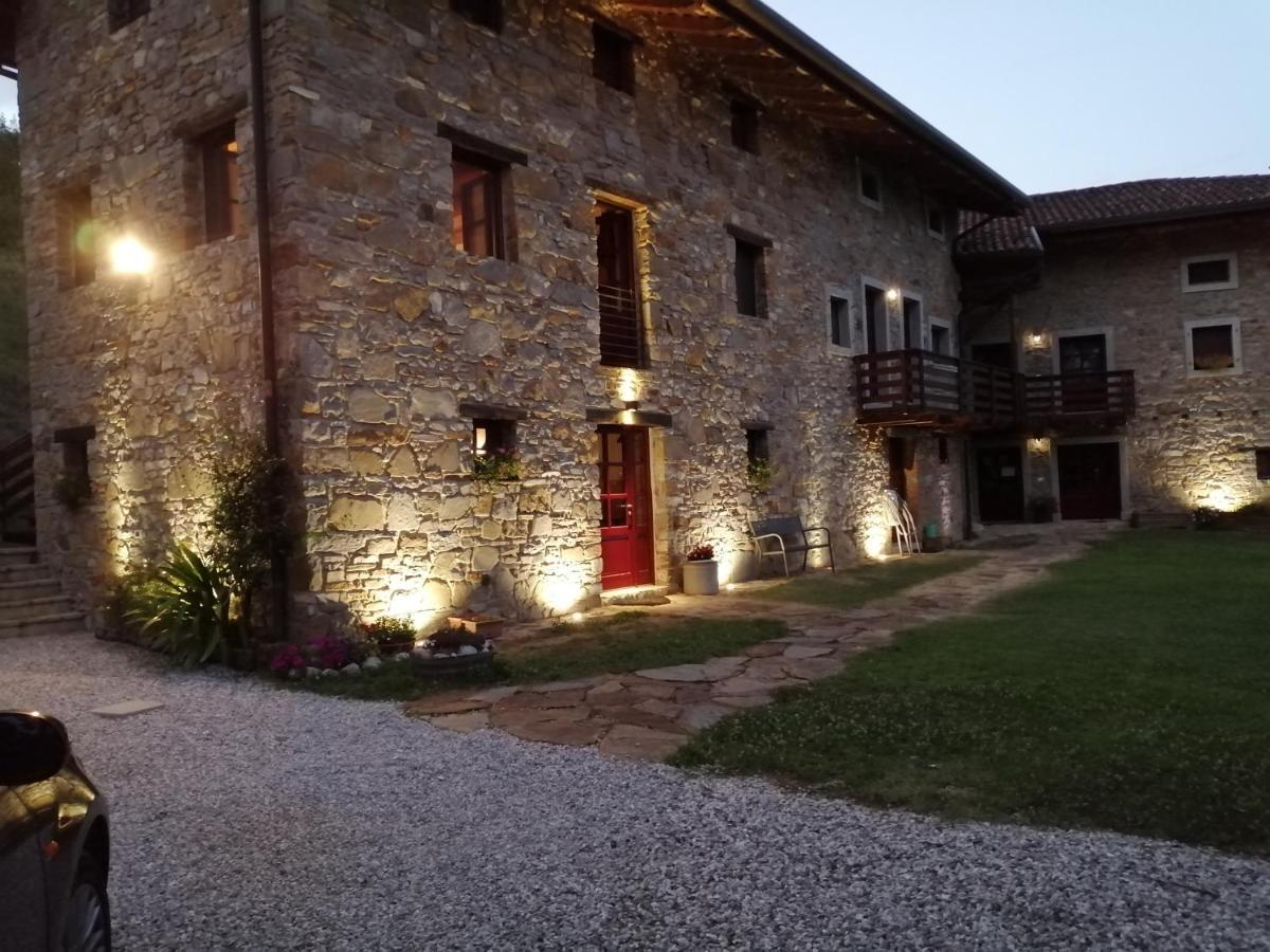 Agriturismo Ronchi Ro Lonzano ภายนอก รูปภาพ
